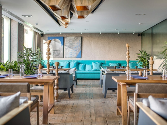 建筑欣賞：基輔BARVY現代餐廳空間設計（組圖）